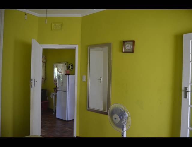 1 BEDROOM FLAT FOR SALE IN SCOTTBURGH CENTRAL